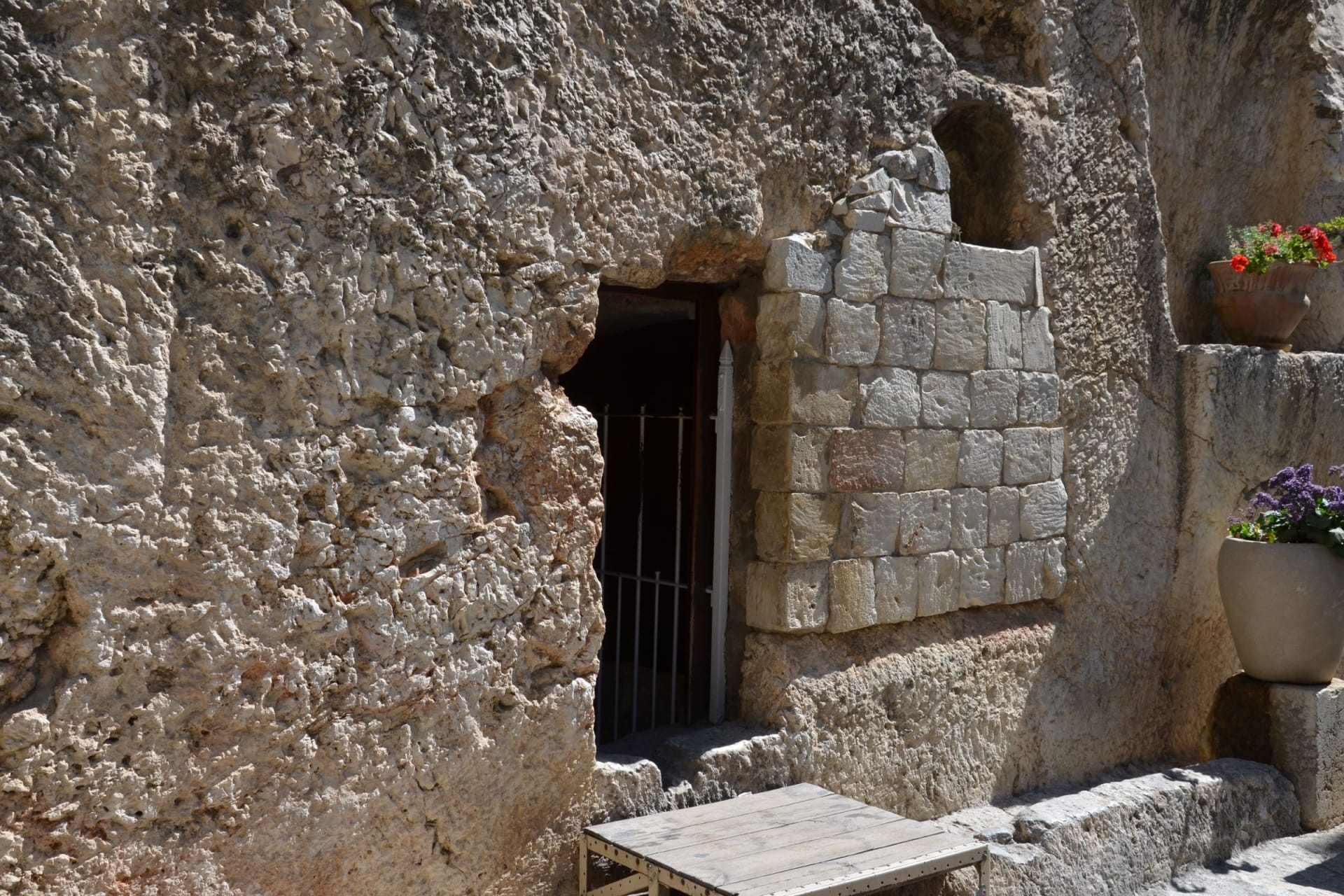 empty tomb